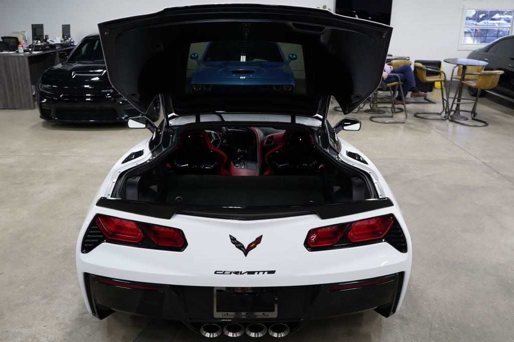 Used 2017 Chevrolet Corvette Stingray Coupe RWD image 31