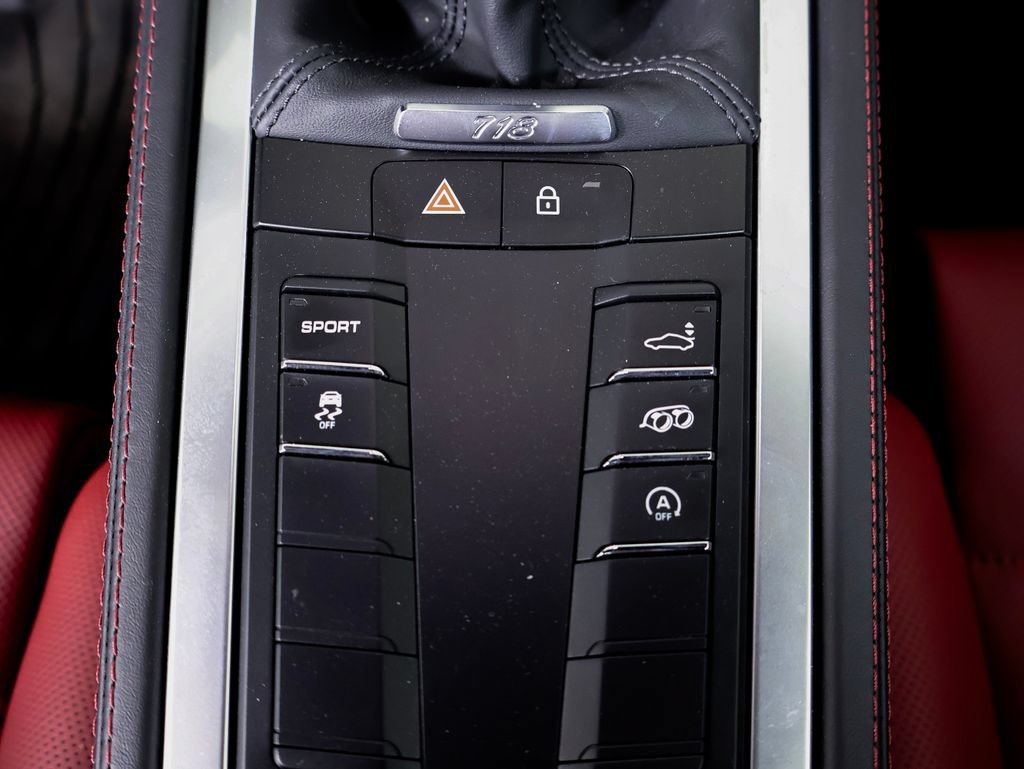 Certified 2024 Porsche 718 Cayman RWD image 20