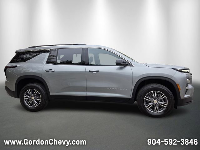 New 2026 Chevrolet Traverse LT w/ LPO, Floor Liner Package image 8