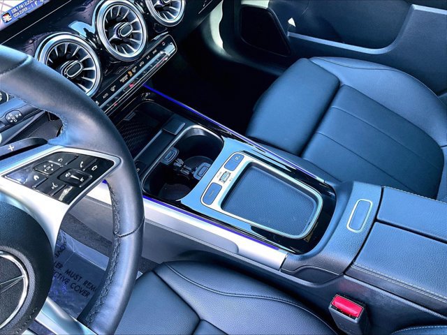 Used 2024 Mercedes-Benz GLB 250 image 15