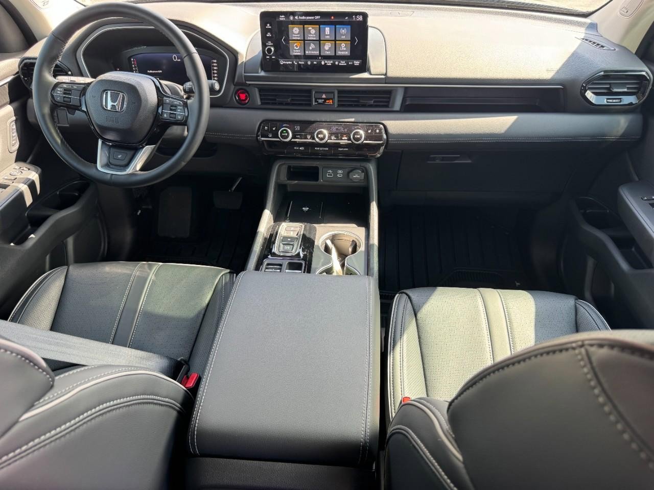 Certified 2025 Honda Pilot Elite image 13