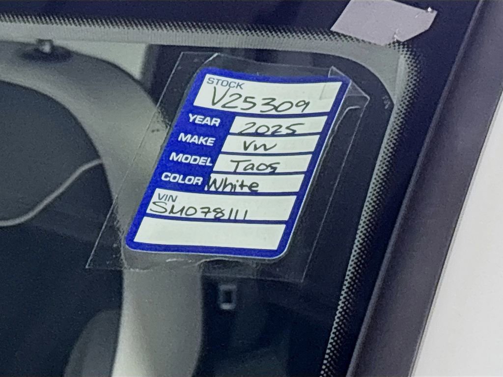 New 2025 Volkswagen Taos SE image 25