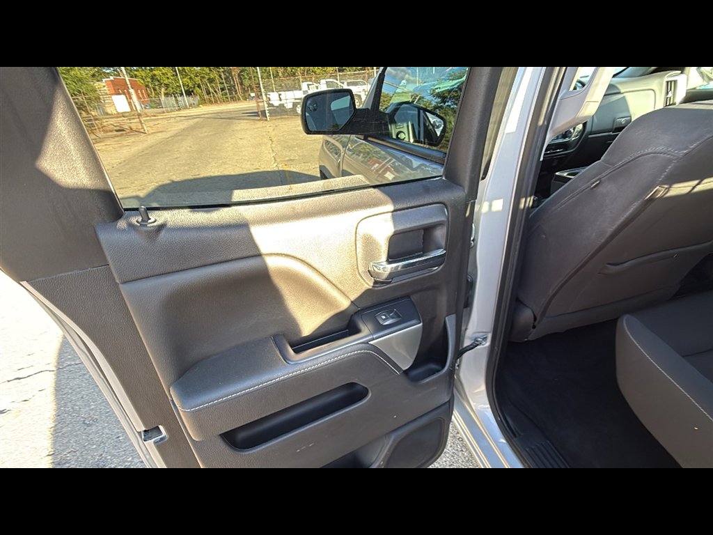 Used 2018 Chevrolet Silverado 1500 LT image 26