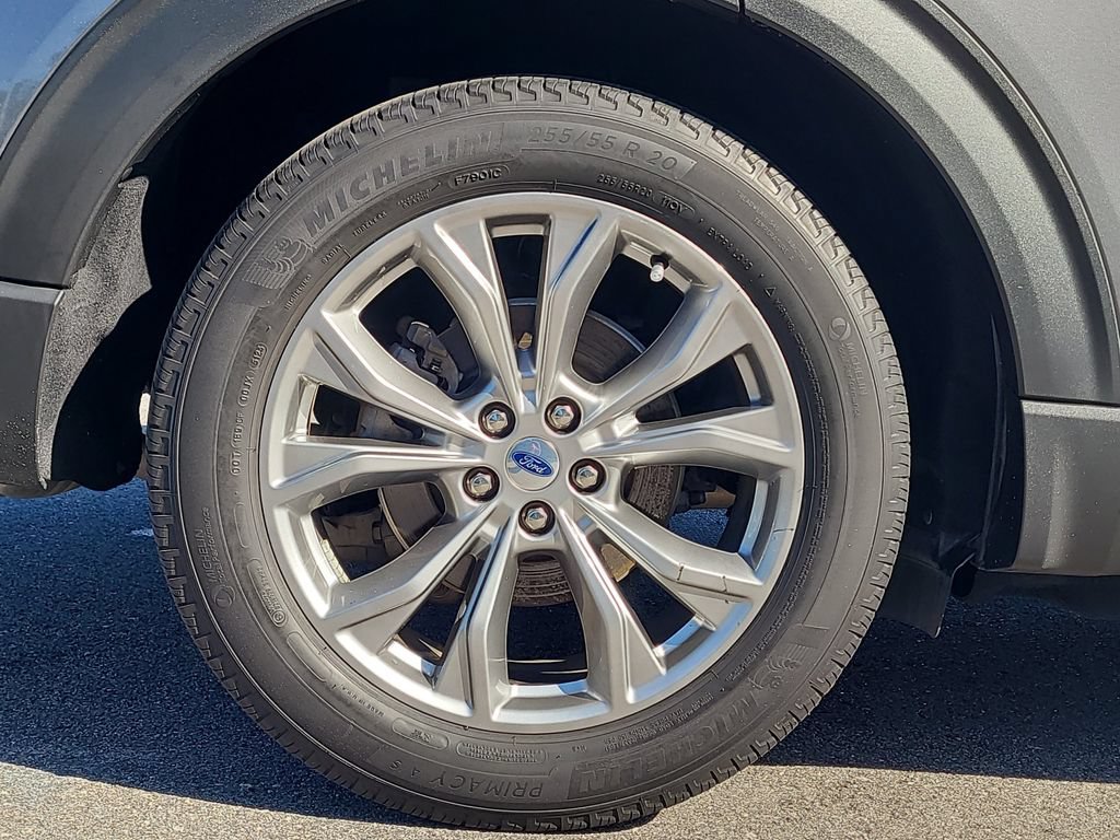 Certified 2024 Ford Explorer Limited RWD image 5