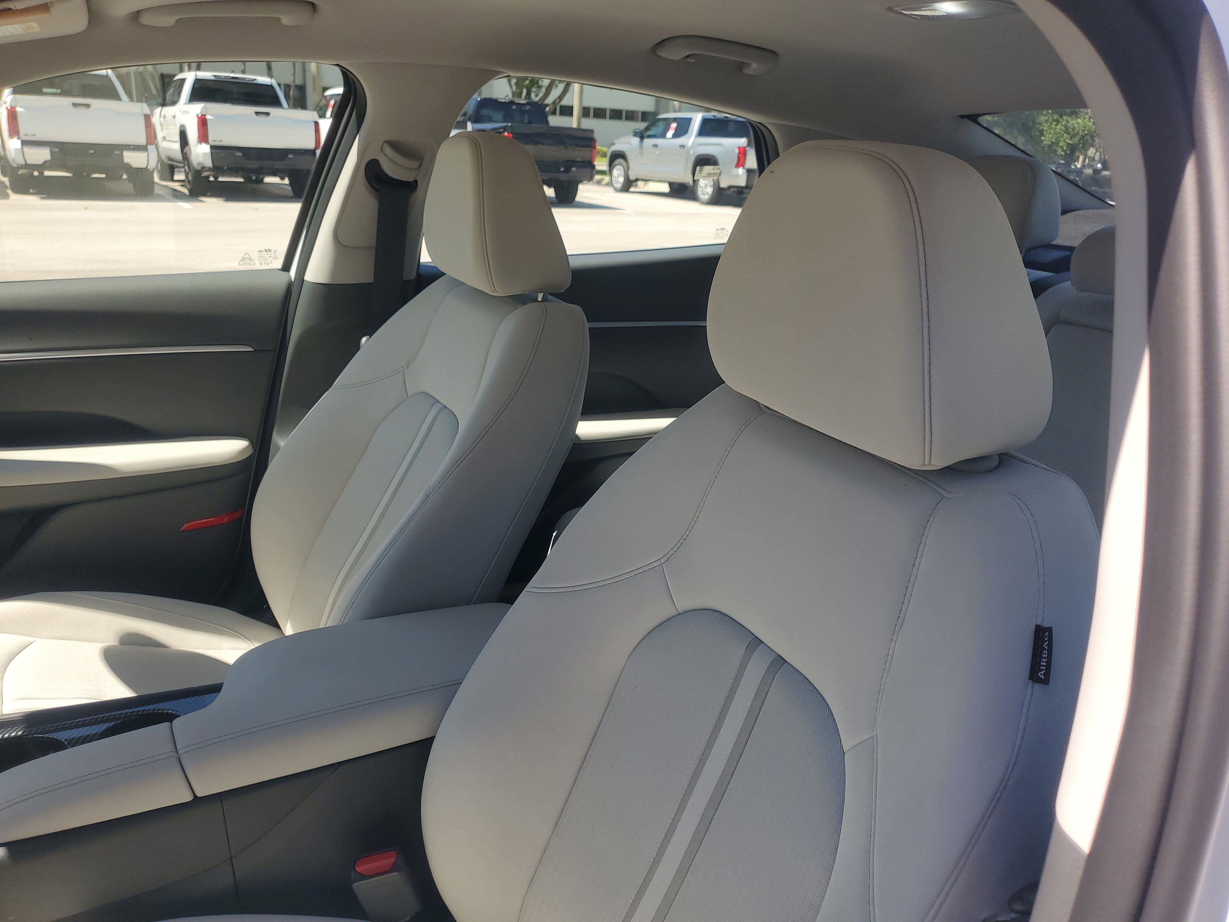 Used 2026 Hyundai Sonata SEL FWD image 17