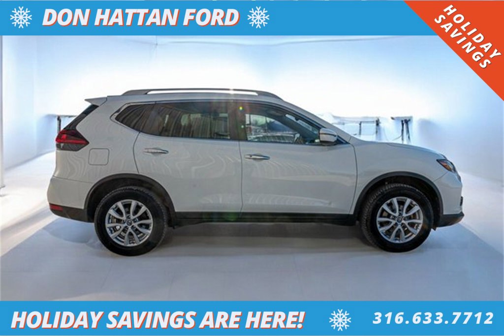 Used 2018 Nissan Rogue SV image 34