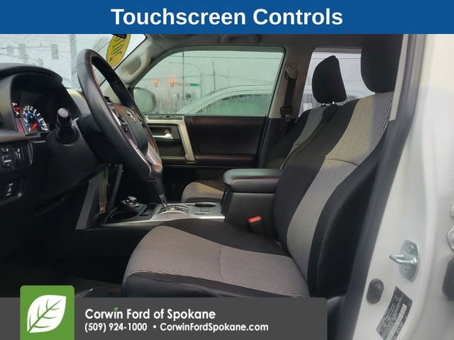 Used 2016 Toyota 4Runner SR5 image 2