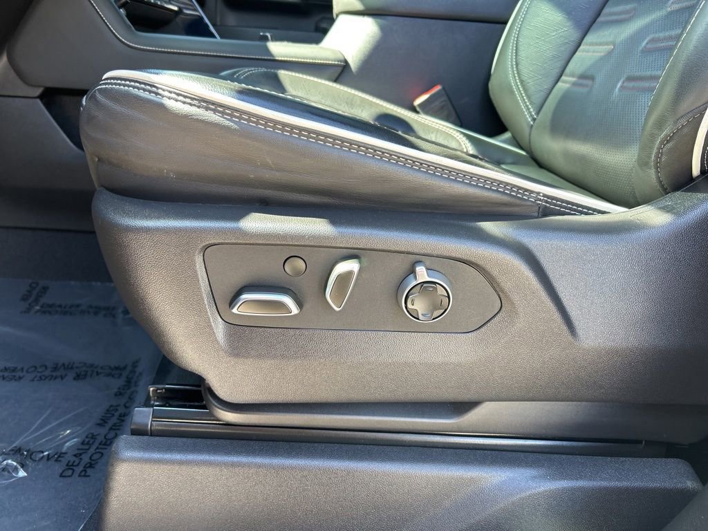 Used 2024 GMC Sierra 2500 AT4X image 16