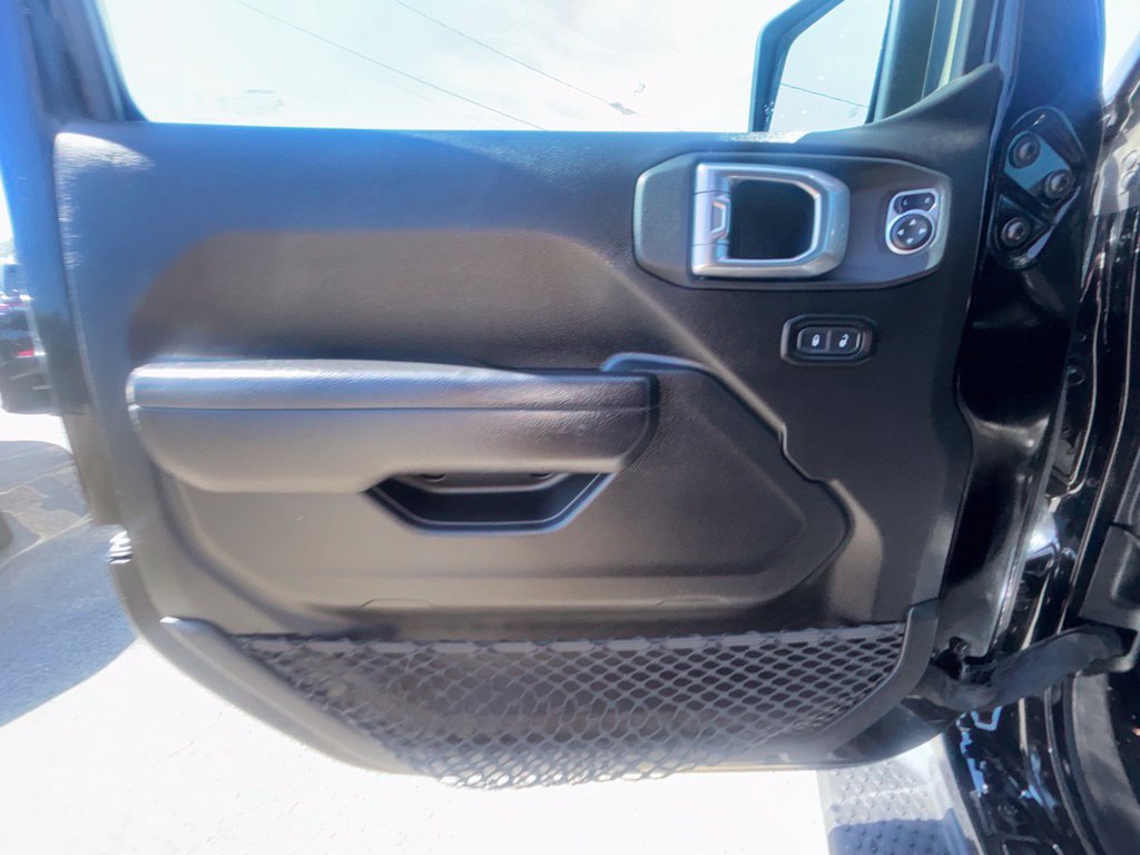 Certified 2023 Jeep Wrangler Unlimited Sport w/ Sun And Sound Package AWD/4WD image 17