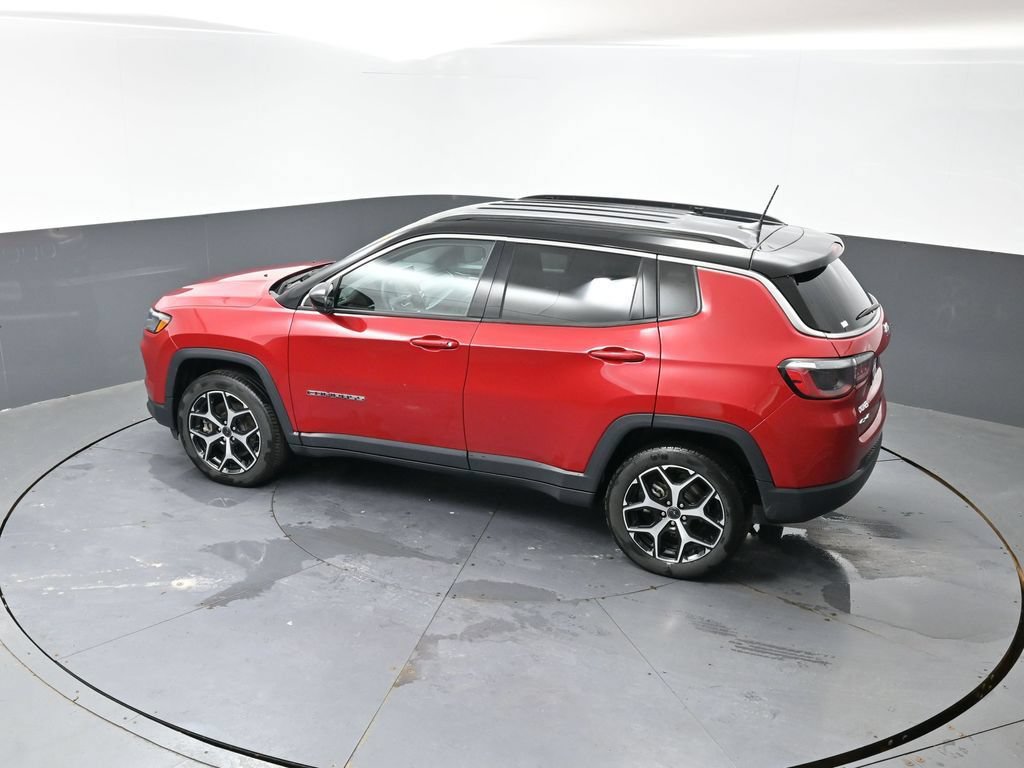 Used 2025 Jeep Compass Limited AWD/4WD image 47