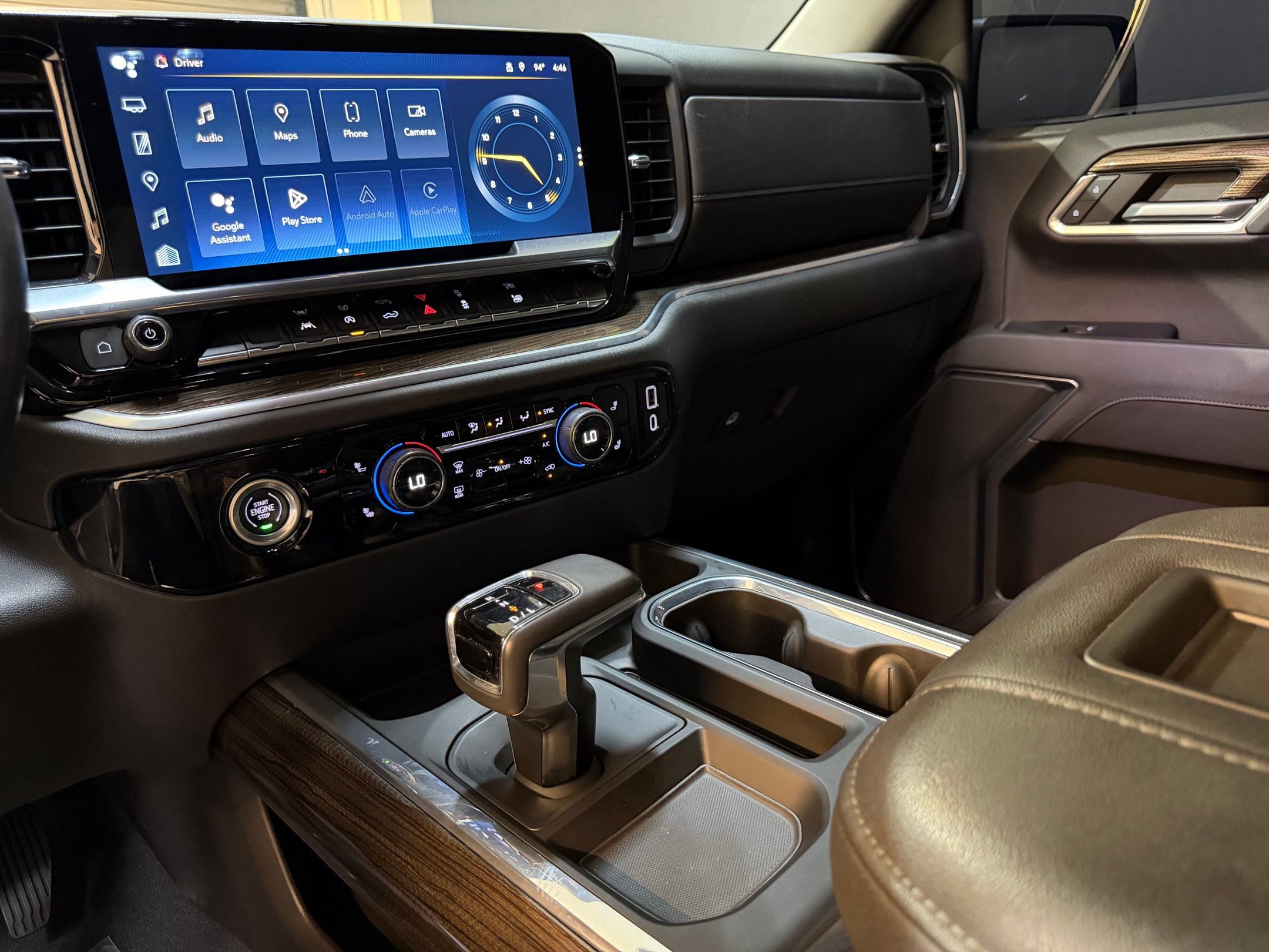 Used 2022 Chevrolet Silverado 1500 LT RWD image 16