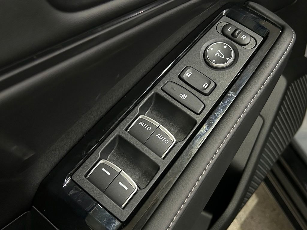 Certified 2025 Honda Accord Touring image 17