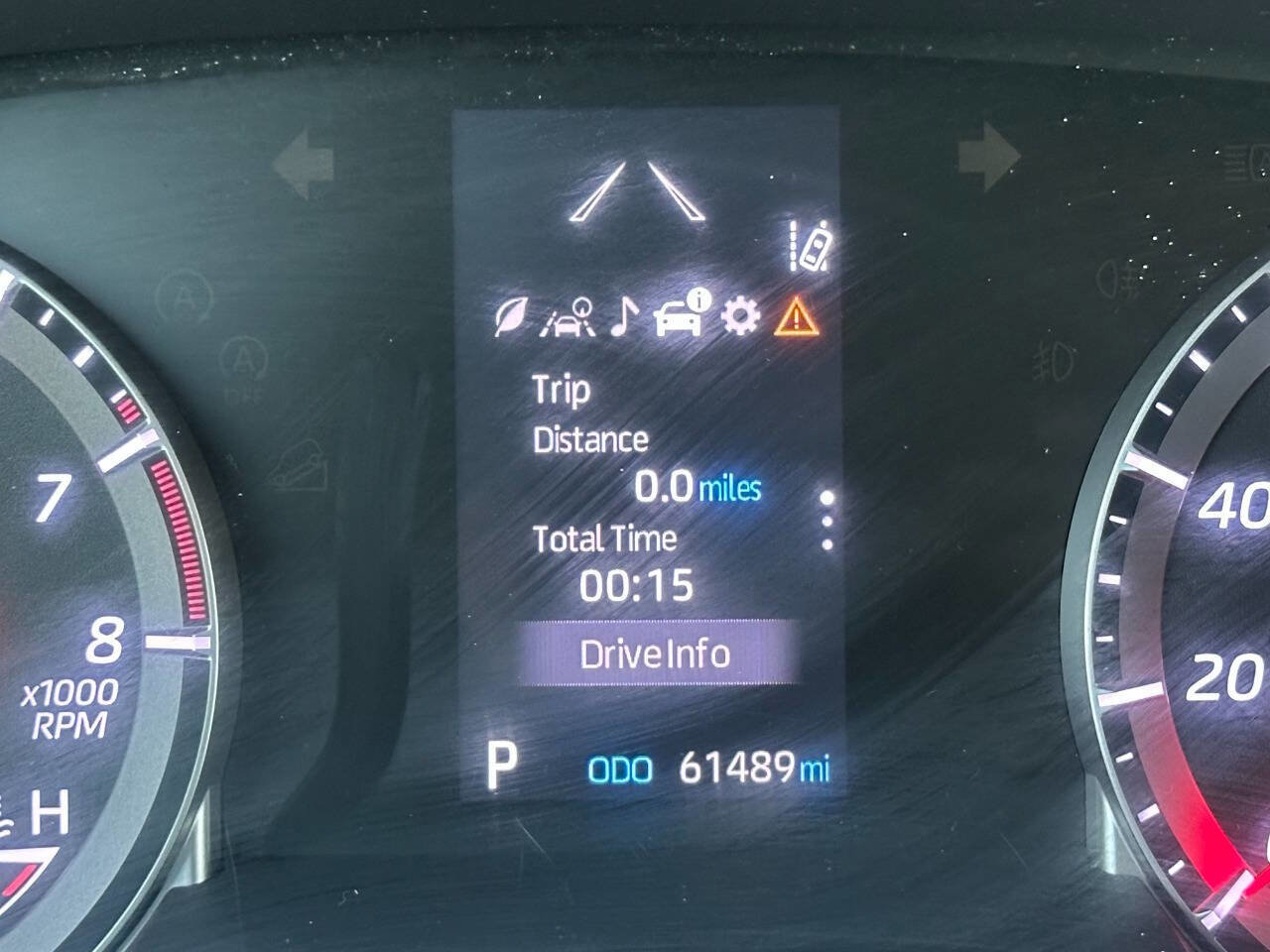 Used 2020 Toyota Highlander LE image 40