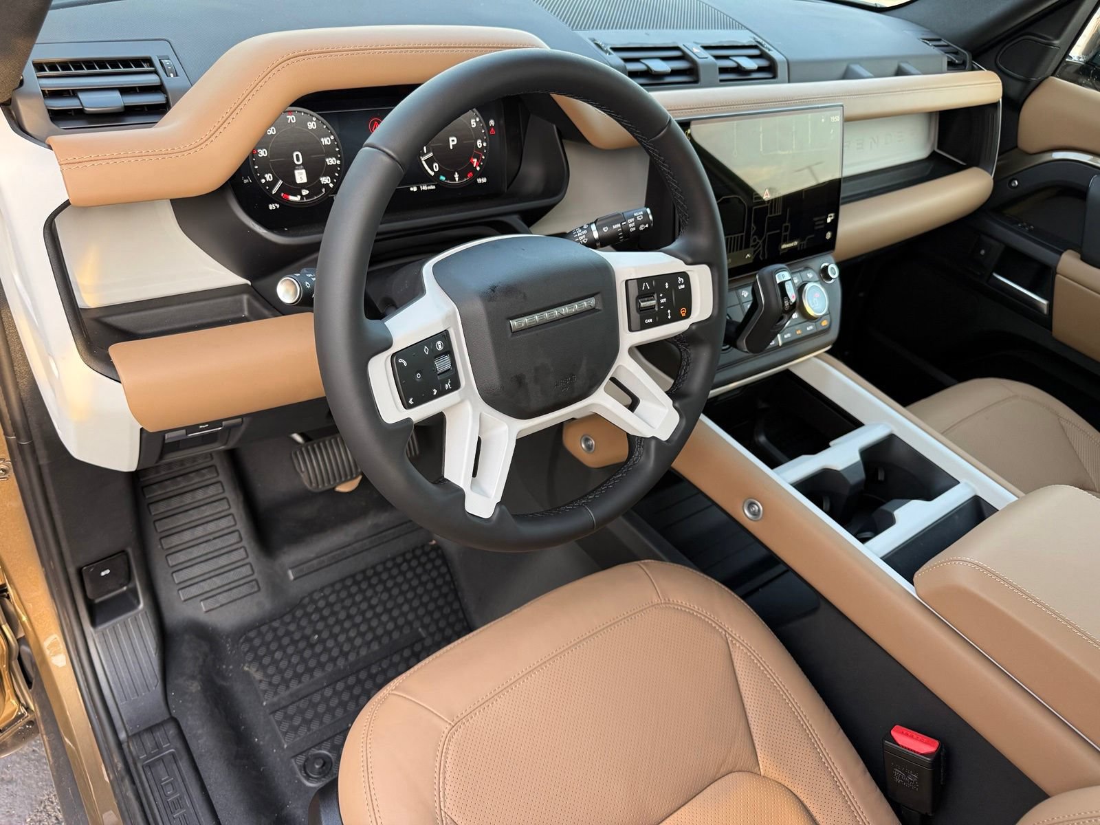 New 2026 Land Rover Defender 110 S AWD/4WD image 13