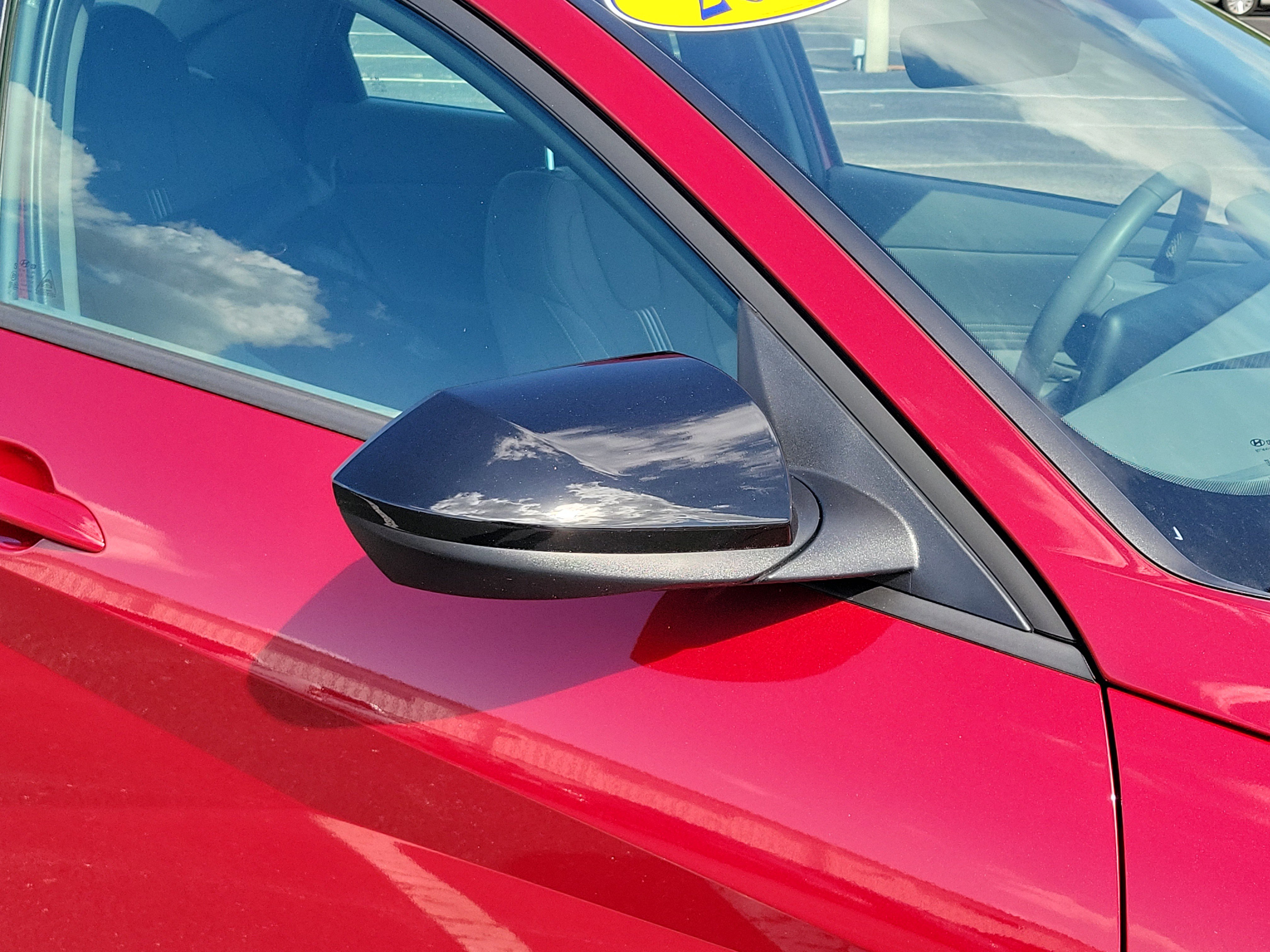 Used 2025 Hyundai Elantra Sport image 9