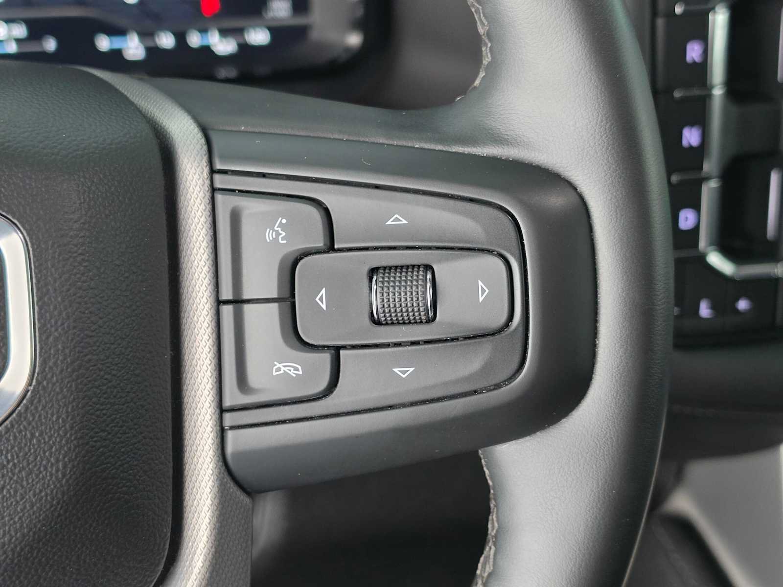 Used 2023 GMC Yukon XL Denali AWD/4WD image 34
