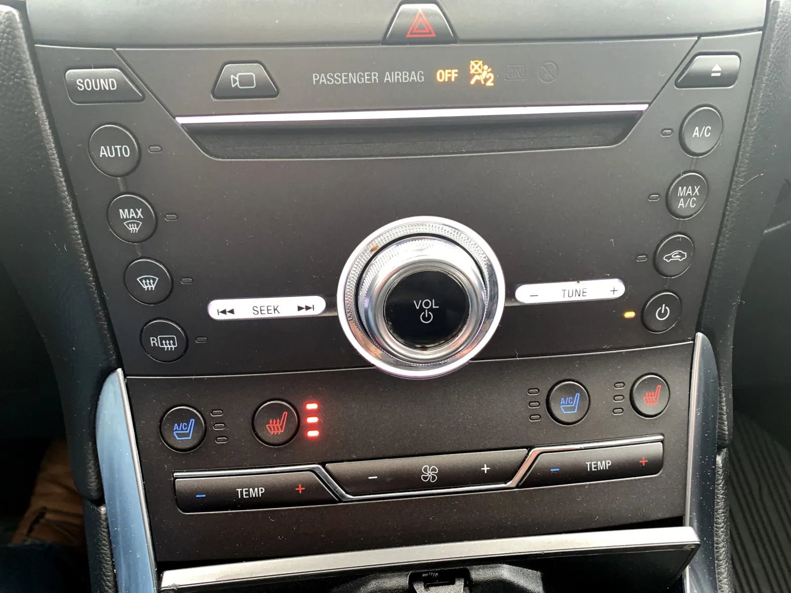 Used 2019 Ford Edge ST w/ Equipment Group 401A AWD/4WD image 18