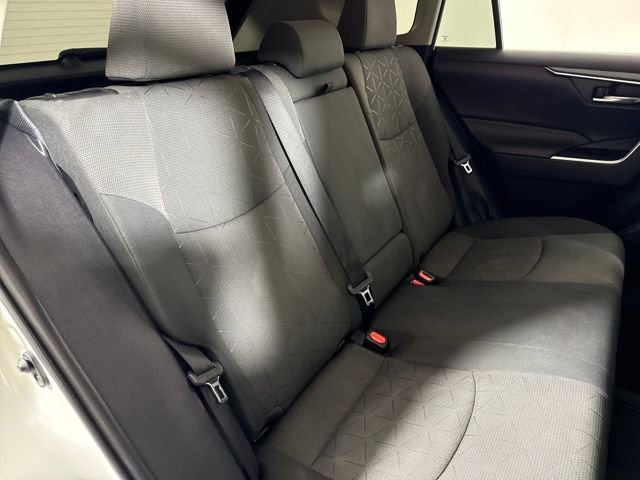 Used 2021 Toyota RAV4 XLE image 12