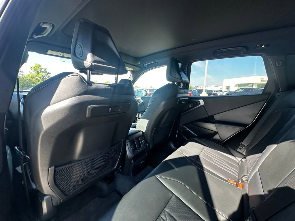 Certified 2025 BMW X3 xDrive30i w/ M Sport Package image 21