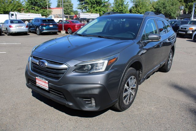 Used 2022 Subaru Outback Premium image 7