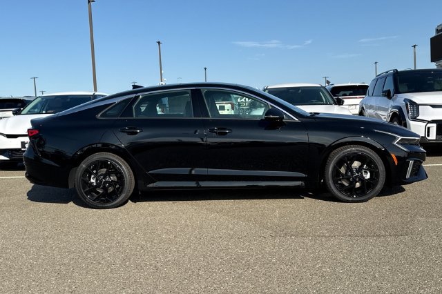 New 2026 Kia K5 GT-Line FWD image 3