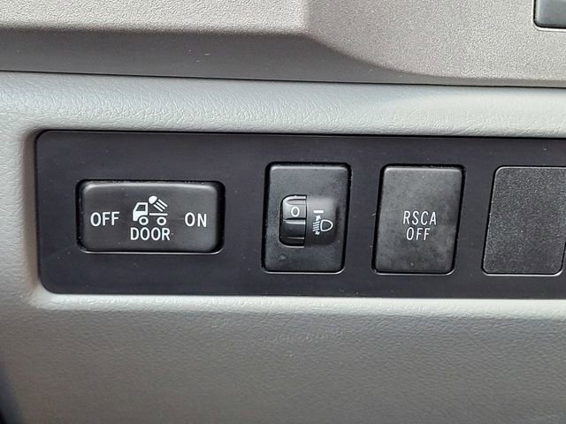 Used 2012 Toyota Tundra 4x4 Double Cab w/ Tow Pkg image 15