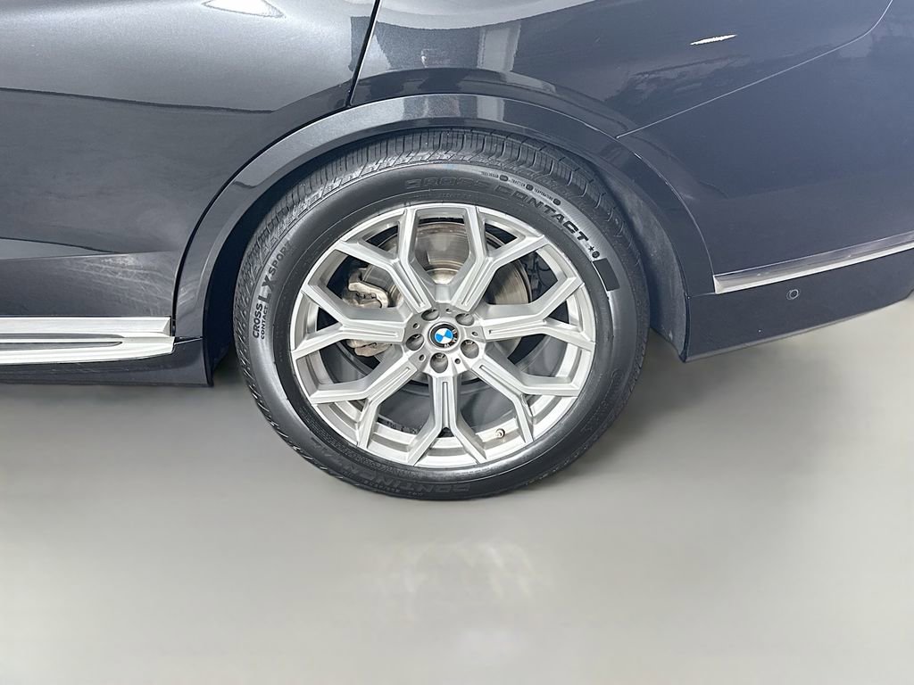 Used 2025 BMW X7 xDrive40i image 21