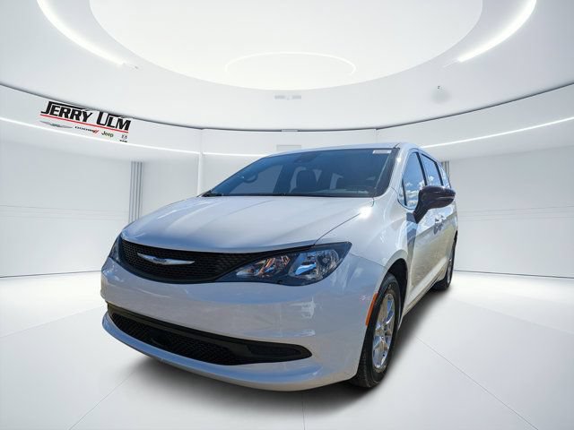 New 2026 Chrysler Voyager LX FWD image 6
