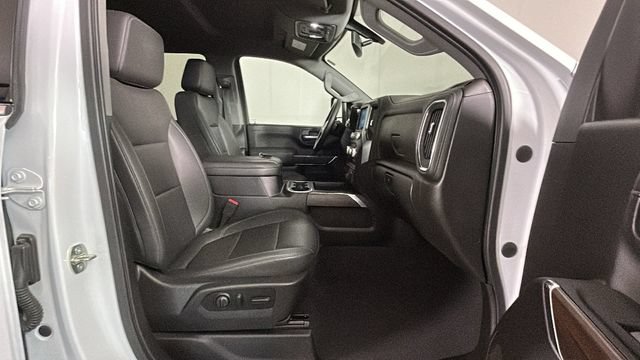 Used 2023 GMC Sierra 3500 SLT w/ SLT Premium Package AWD/4WD image 30