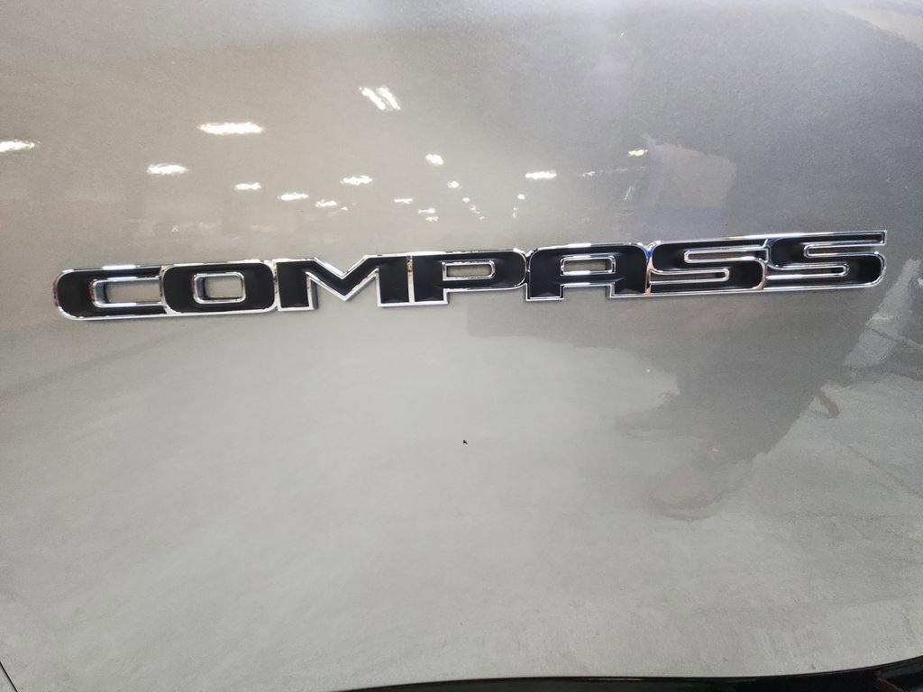 Used 2023 Jeep Compass Limited w/ Elite Group AWD/4WD image 36