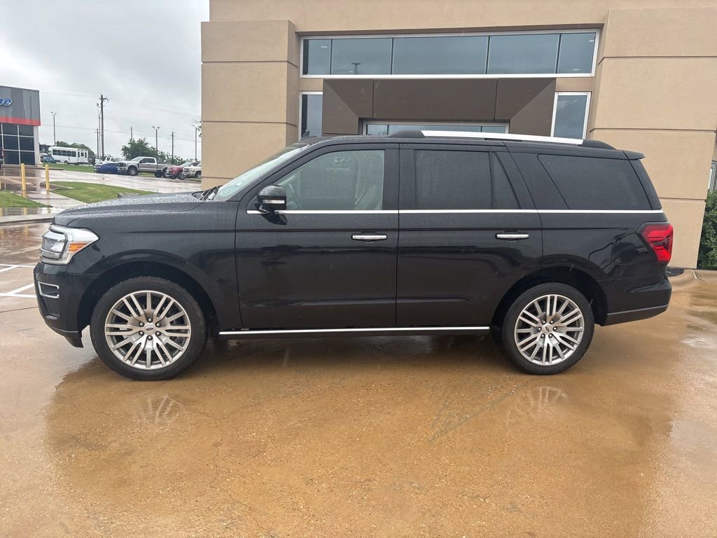 Certified 2023 Ford Expedition Limited AWD/4WD image 2