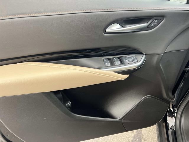 Certified 2024 Cadillac XT4 Luxury w/ Cold Weather Package image 13