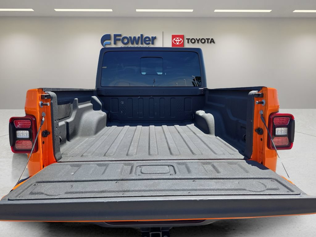 Used 2025 Jeep Gladiator Sport AWD/4WD image 26