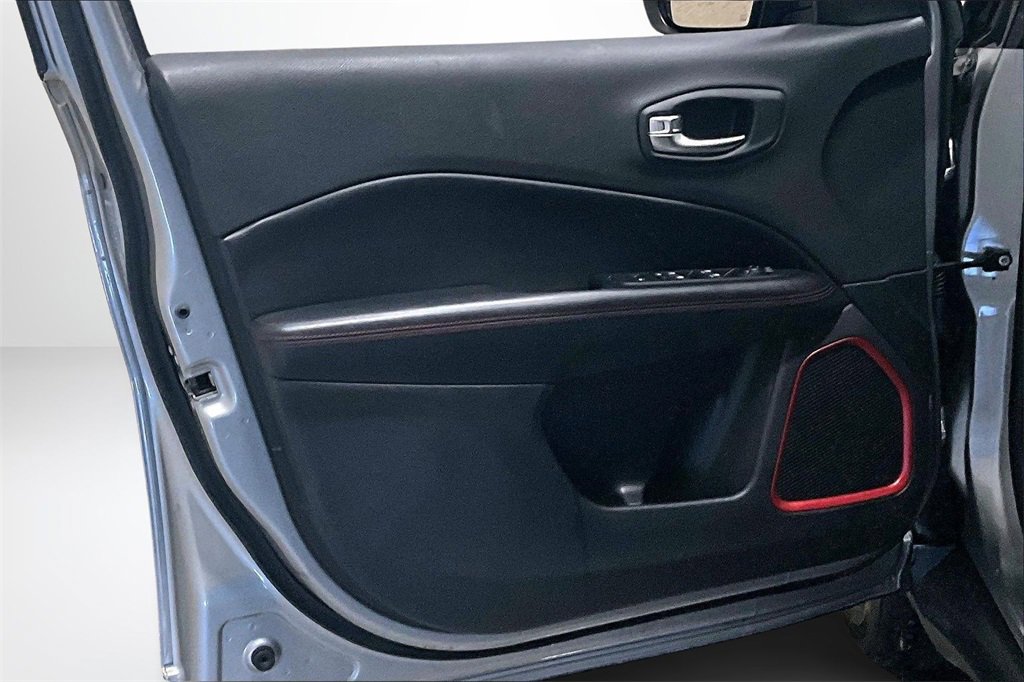 Used 2021 Jeep Compass Trailhawk image 20