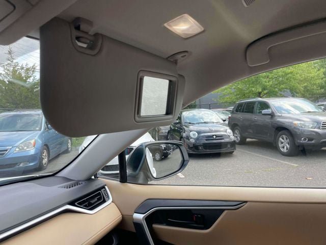 Certified 2023 Toyota RAV4 LE AWD/4WD image 34