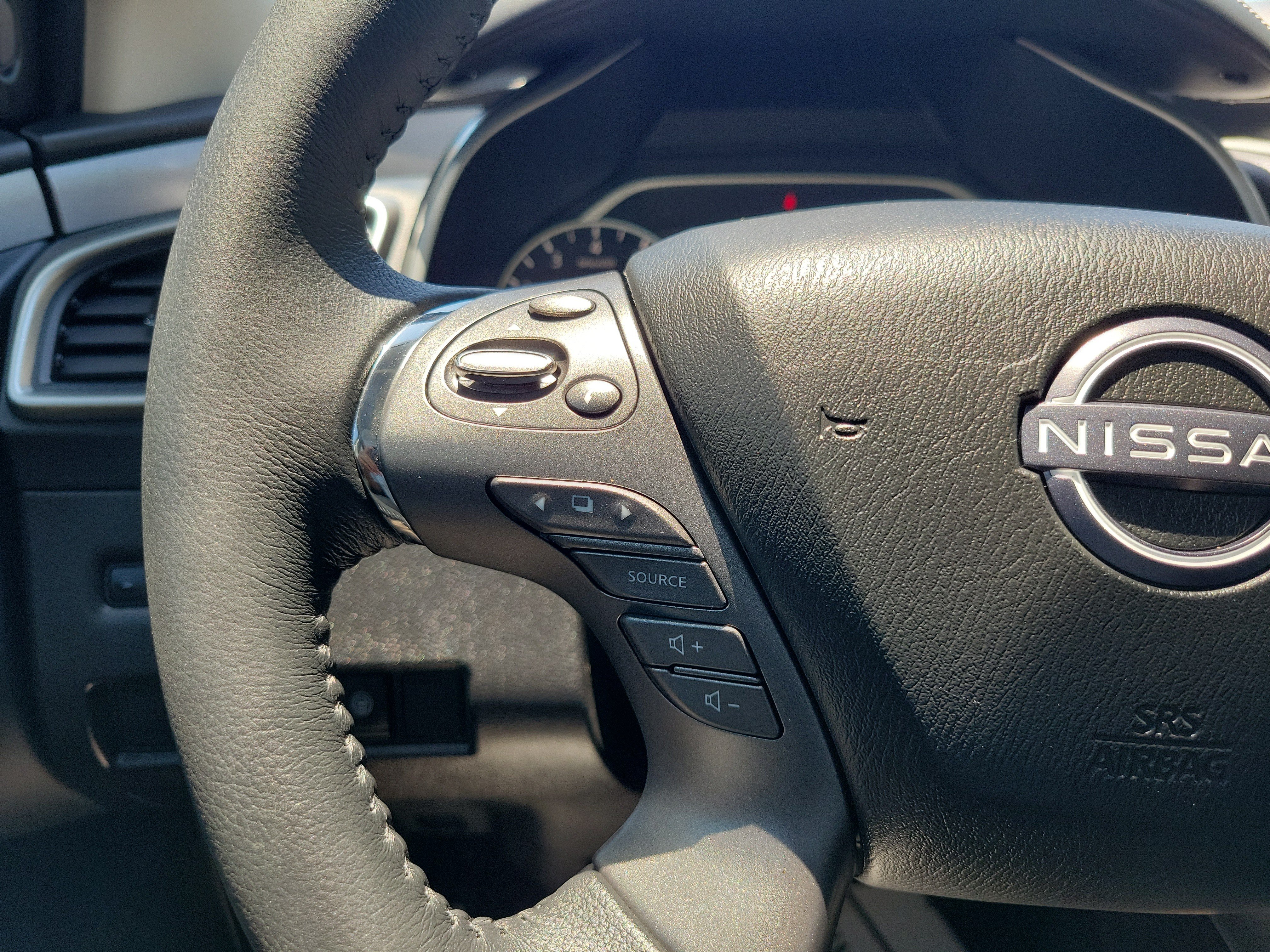 Used 2024 Nissan Murano SV w/ SV Midnight Edition Package FWD image 31