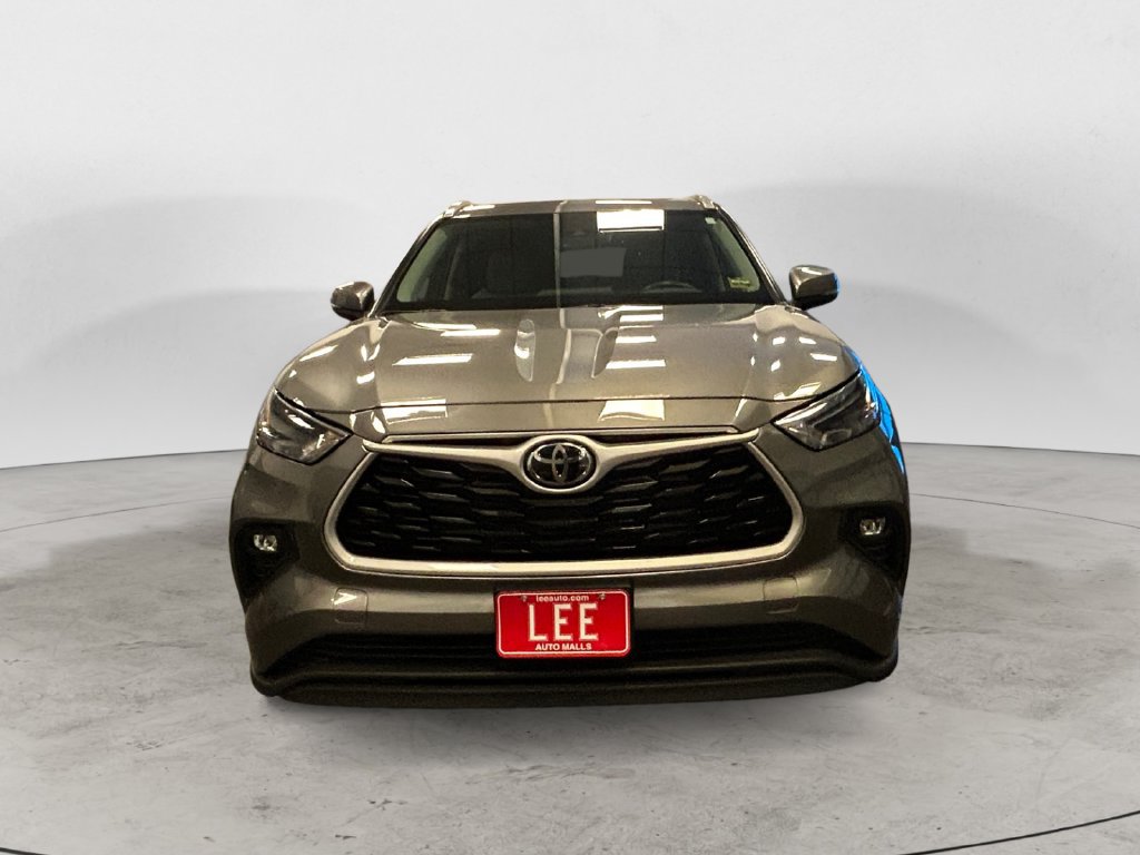 Certified 2026 Toyota Highlander XLE AWD/4WD image 8