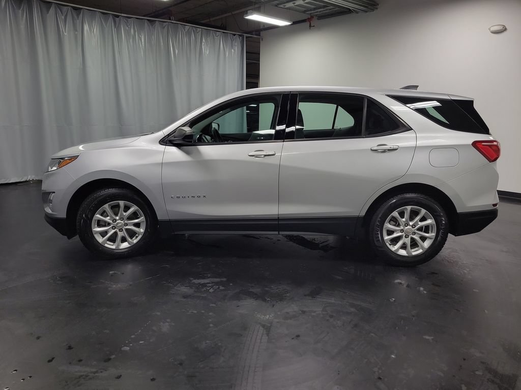 Used 2019 Chevrolet Equinox LS FWD image 6