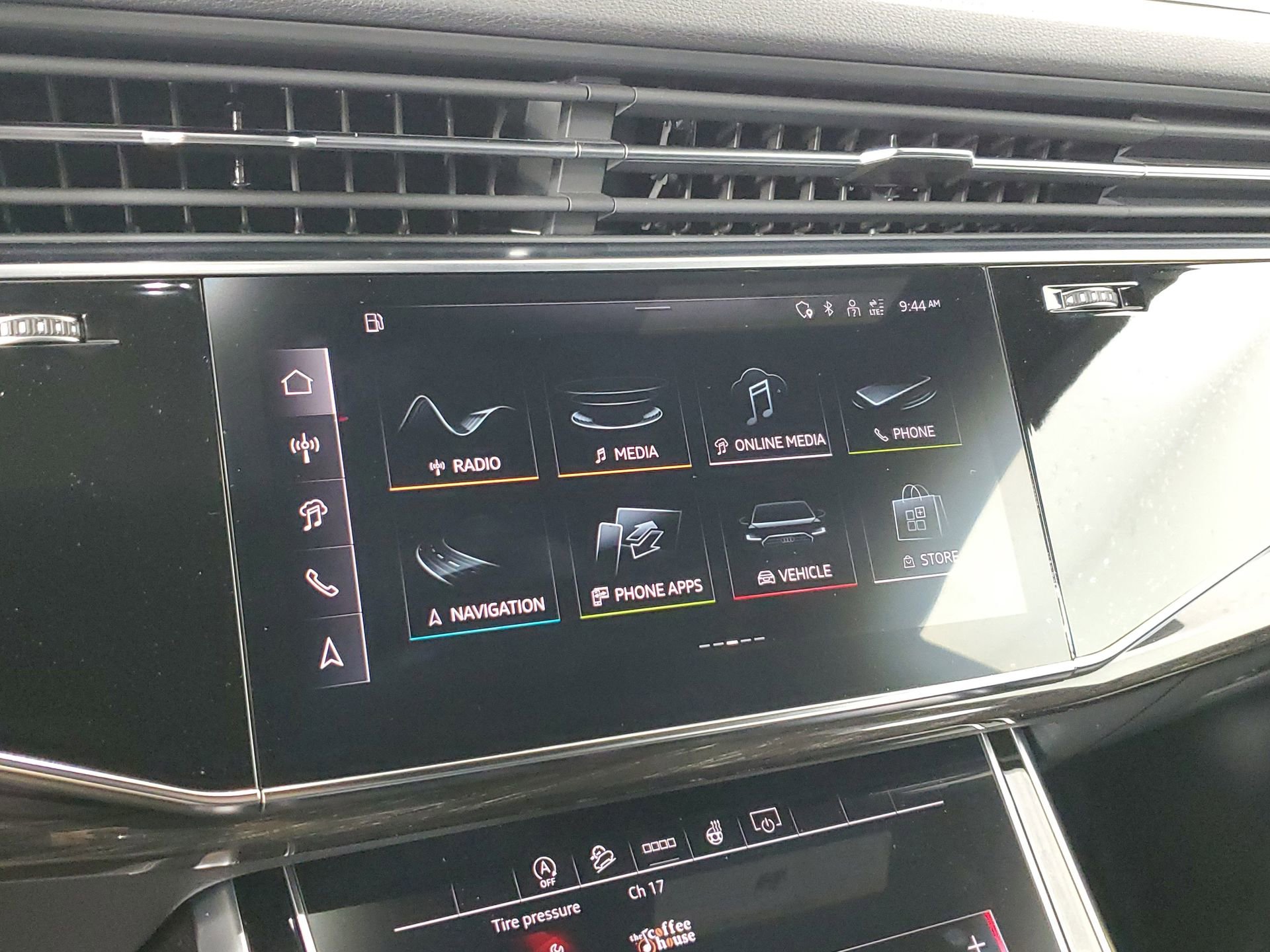 New 2026 Audi Q8 Premium Plus image 37