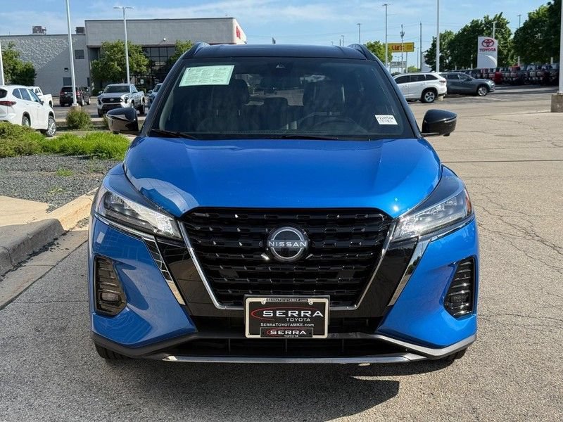 Used 2023 Nissan Kicks SR w/ SR Premium Package FWD image 8