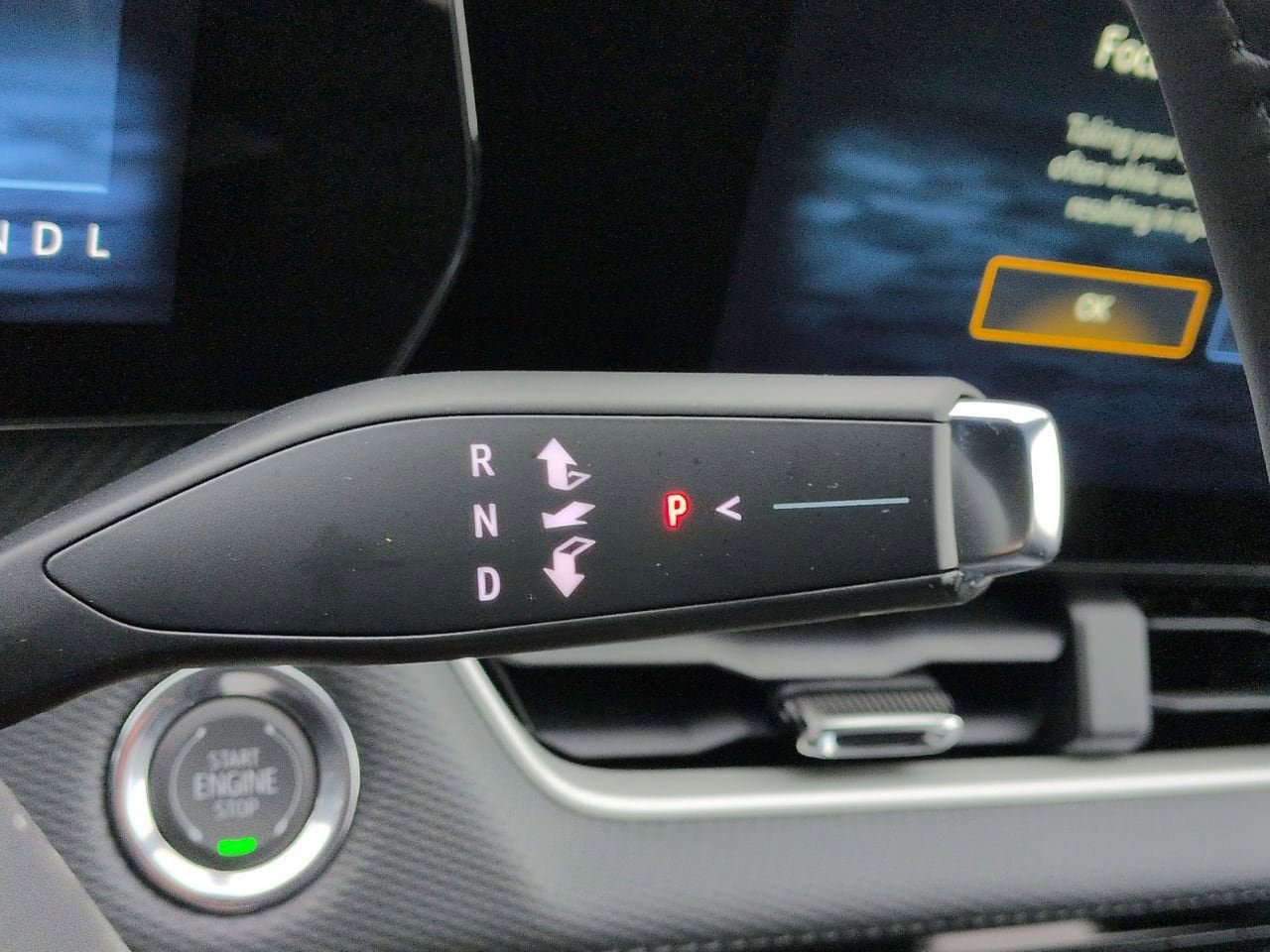 New 2026 Chevrolet Equinox LT w/ Safety and Technology Package FWD image 14