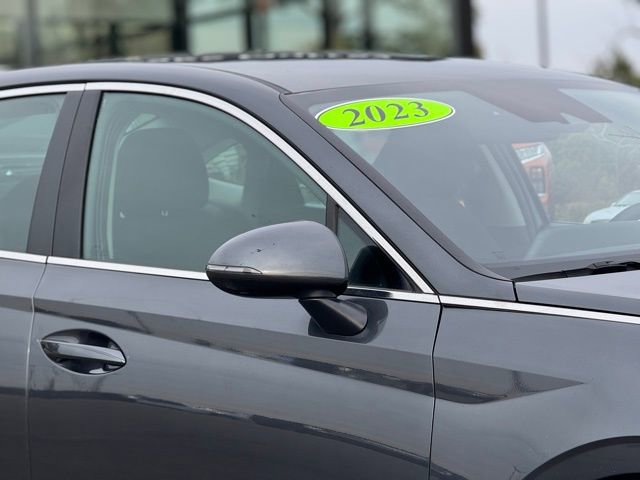 Used 2023 Hyundai Sonata SE FWD image 2