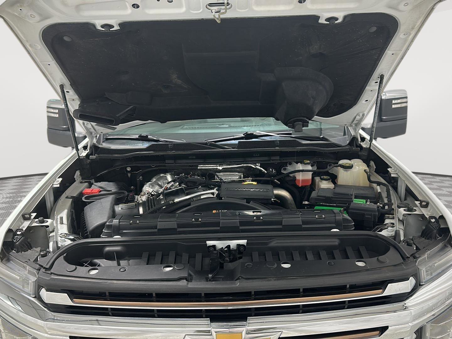 Used 2023 Chevrolet Silverado 2500 High Country image 32
