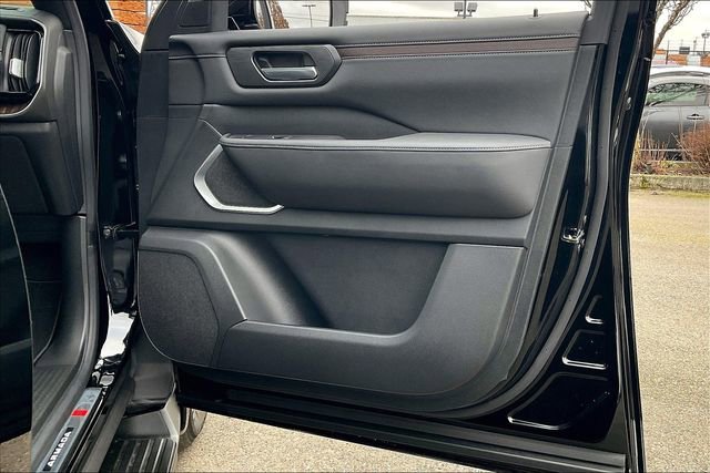 New 2025 Nissan Armada Platinum image 27
