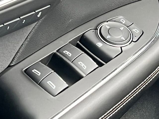 New 2025 Buick Envision Sport Touring image 30