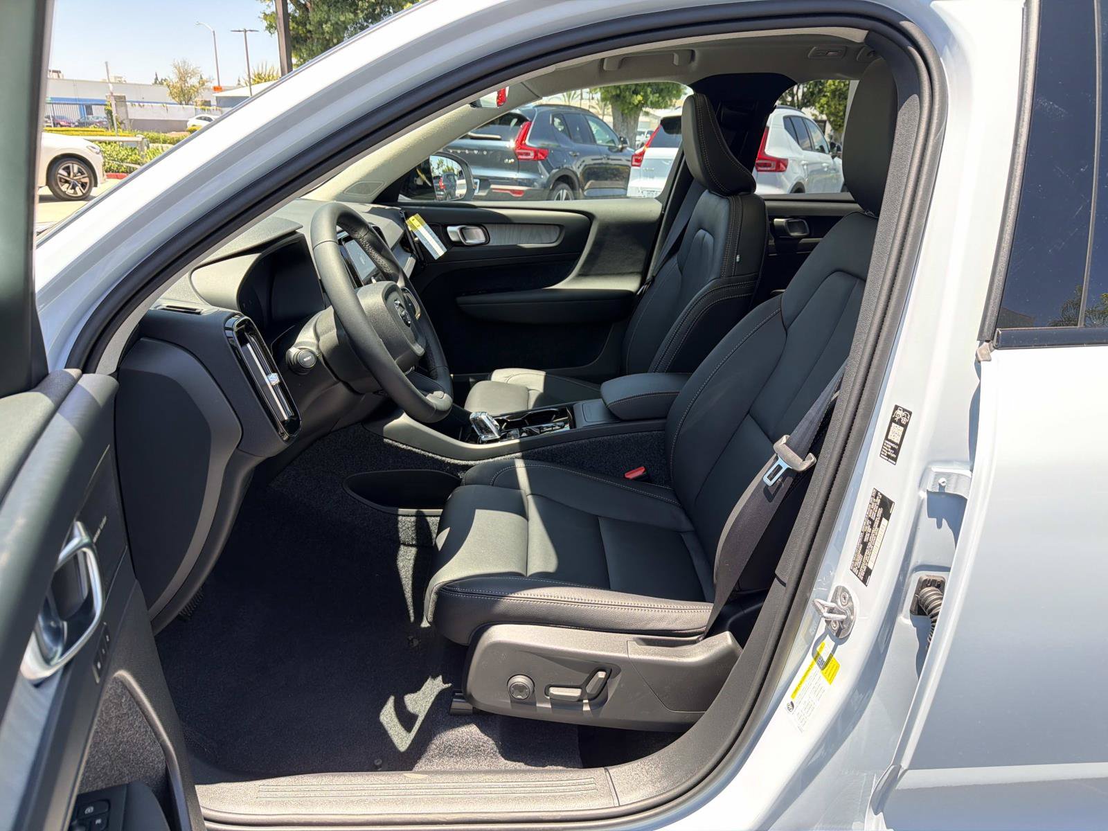 New 2026 Volvo XC40 B5 Plus w/ Protection Package Premier AWD/4WD image 13