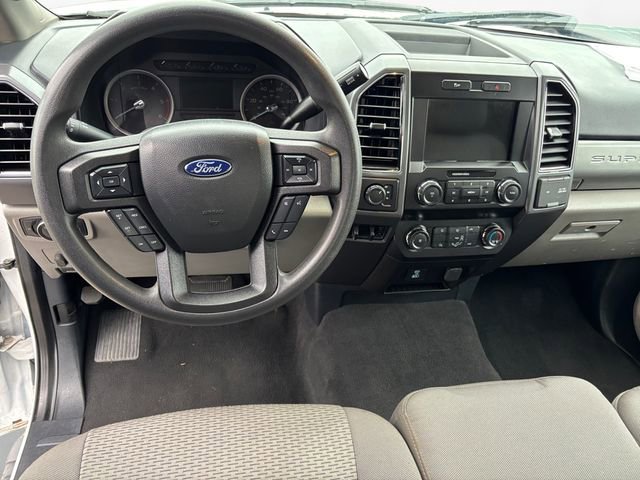 Used 2022 Ford F550 4x4 Regular Cab Super Duty image 3