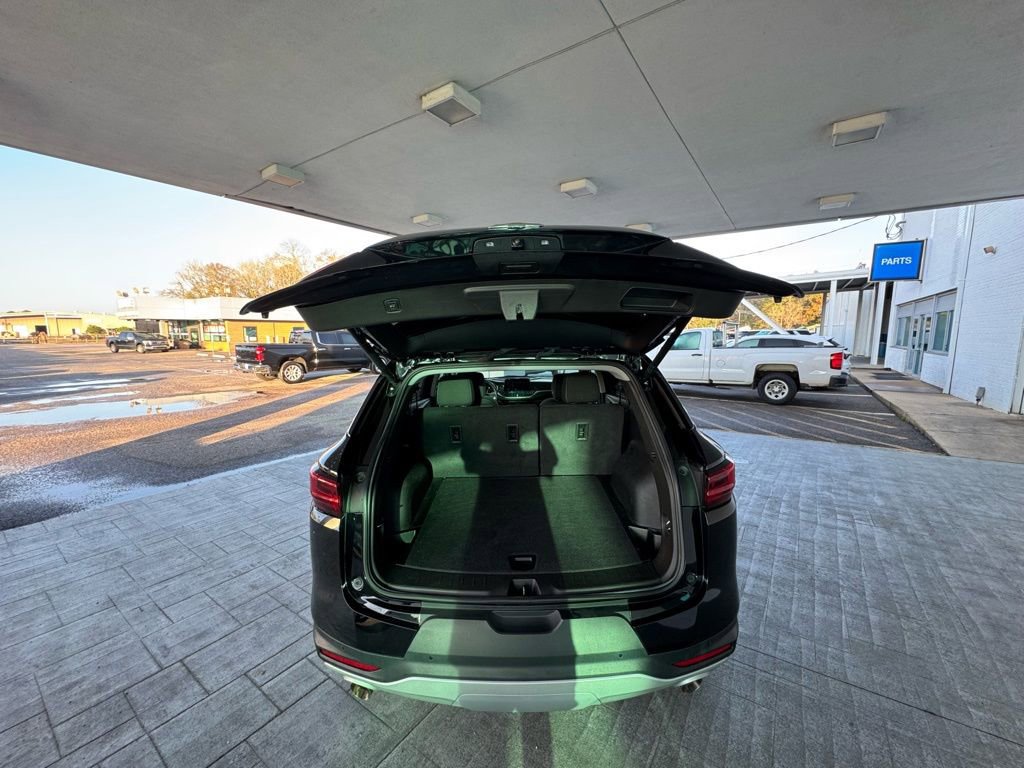 Used 2024 Chevrolet Blazer LT w/ Convenience Package image 9