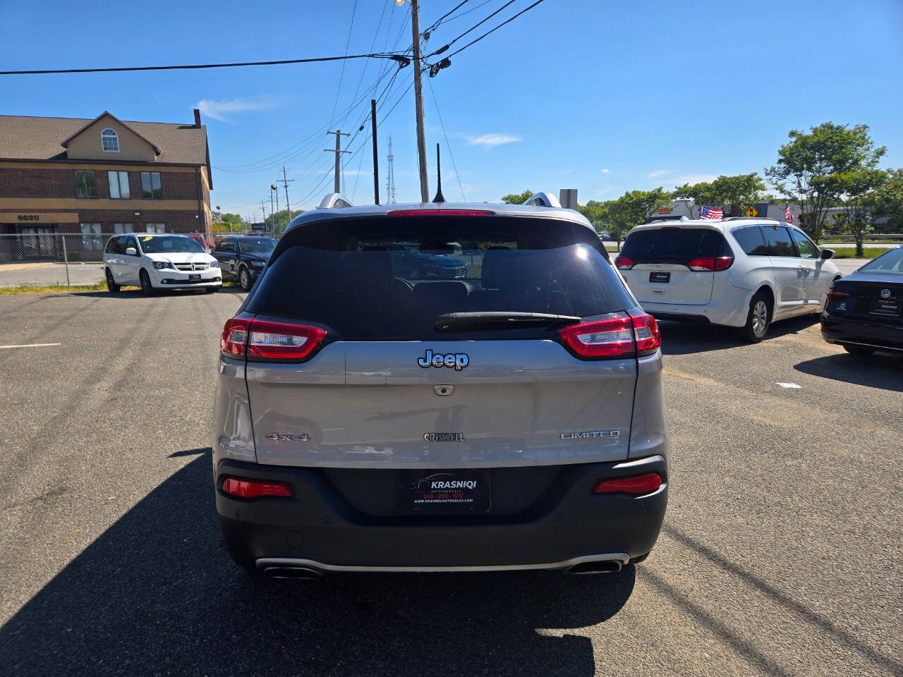 Used 2016 Jeep Cherokee Limited w/ Luxury Group AWD/4WD image 7