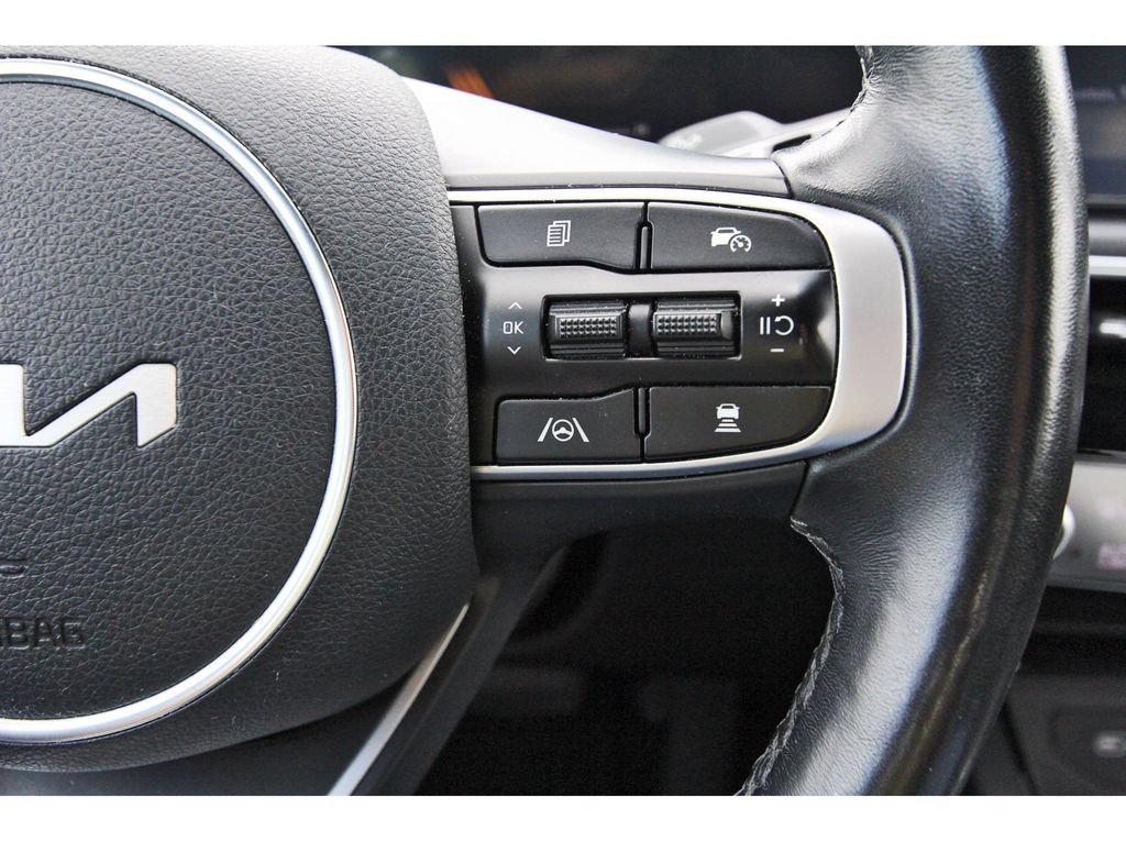 Used 2025 Kia K5 GT-Line AWD/4WD image 12